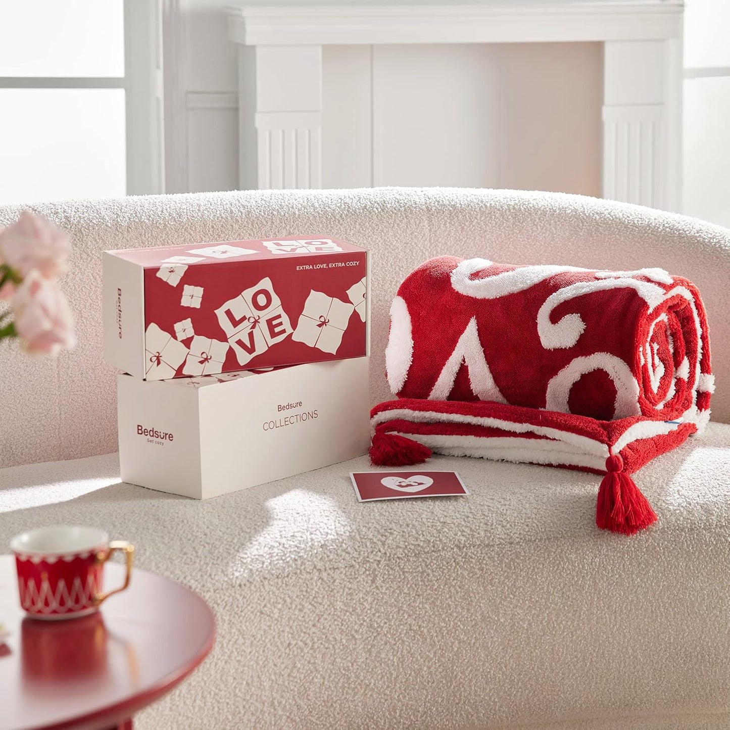 Valentines Day Throw Blanket - Soft and Warm Sherpa Heart Blanket Valentines Day Gifts for Him and Her, I Love You Red Blanket 50"X60"