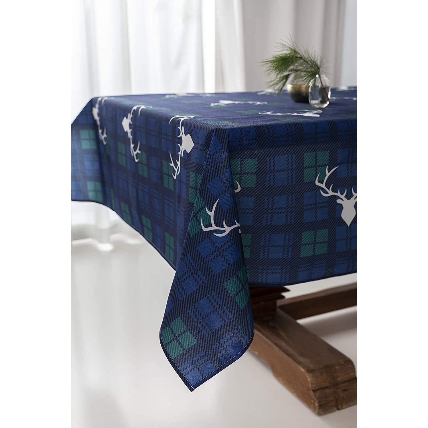 Traditional Christmas Tablecloth Blue Tartan Design - Christmas Table Cloths (59" X 86", Traditional)